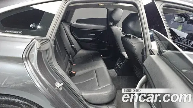 BMW 4 Series 2019 — ფოტო 12/20