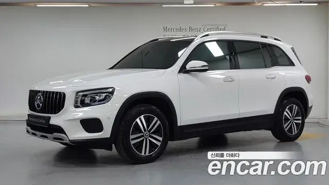 Mercedes-Benz GLB-Class 2021 — Şəkil 6/17