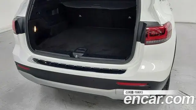 Mercedes-Benz GLB-Class 2021 — Şəkil 17/17