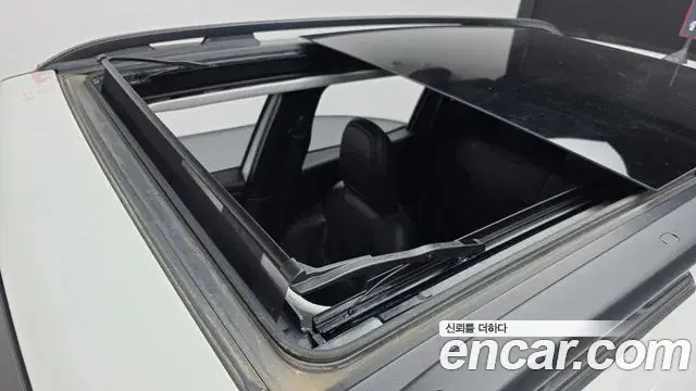 Jeep Renegade 2021 — Фото 19/20