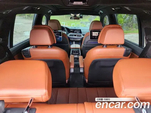 BMW X7 2021 — Photo 20/20