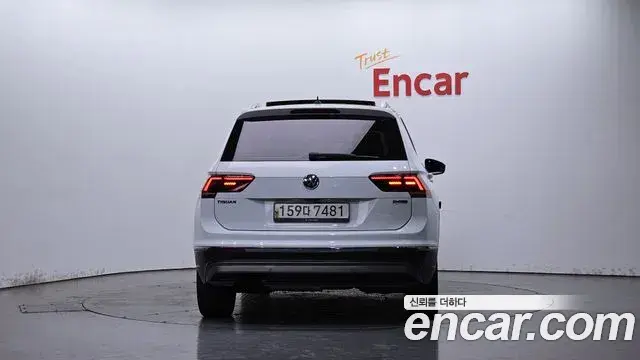 Volkswagen Tiguan 2020 — Photo 2/20
