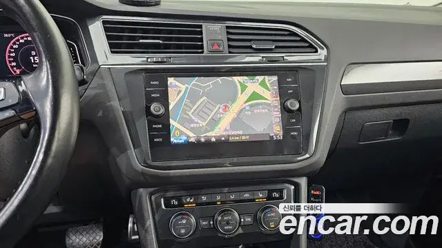 Volkswagen Tiguan 2020 — Photo 19/20