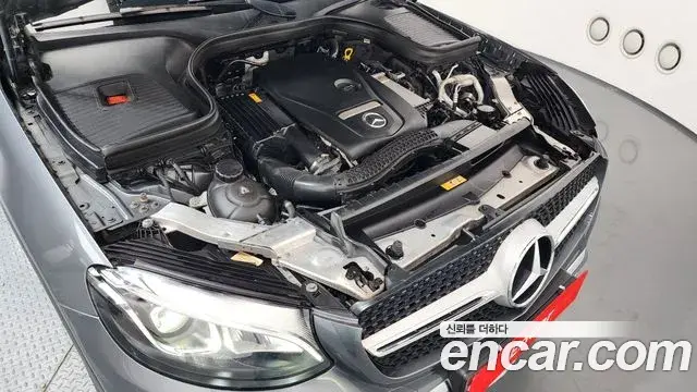 Mercedes-Benz GLC-Class 2019 — Şəkil 20/34