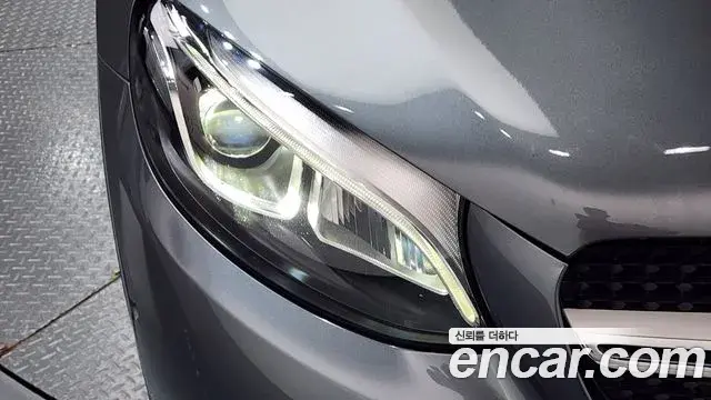 Mercedes-Benz GLC-Class 2019 — Şəkil 33/34