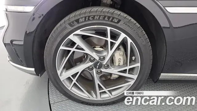 Genesis G90 2022 — Şəkil 32/38