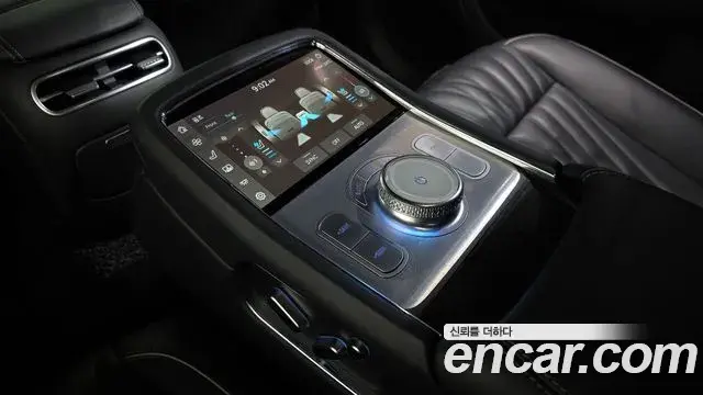 Genesis G90 2022 — Şəkil 27/38