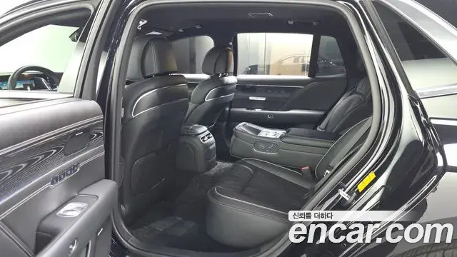Genesis G90 2022 — Şəkil 35/38