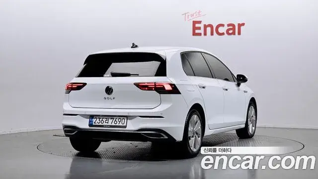 Volkswagen Golf 2022 — Şəkil 30/30