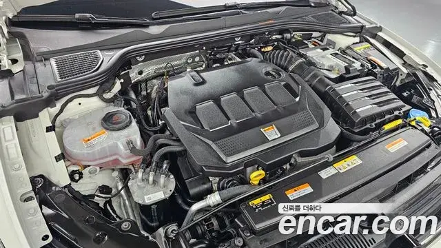 Volkswagen Golf 2022 — Şəkil 22/30