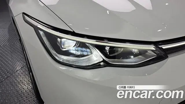 Volkswagen Golf 2022 — Şəkil 26/30