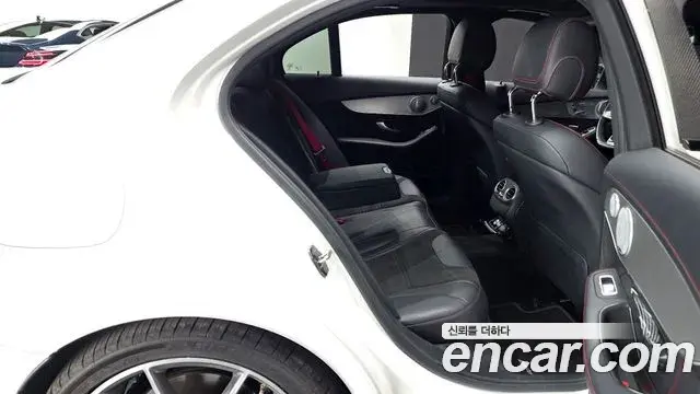 Mercedes-Benz C-Class 2018 — Photo 20/20