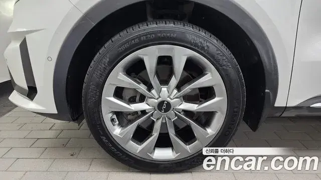 Kia Sorento 2022 — Photo 5/35