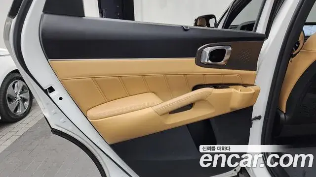 Kia Sorento 2022 — Photo 29/35