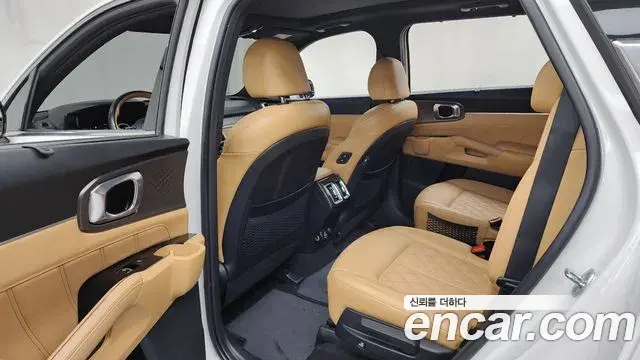 Kia Sorento 2022 — Photo 15/35