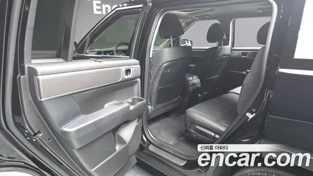 Hyundai Santa Fe 2024 — Photo 2/35