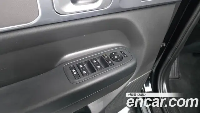 Hyundai Santa Fe 2024 — Photo 14/35