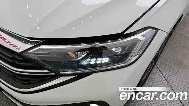 Volkswagen Jetta 2024 — Şəkil 11/32