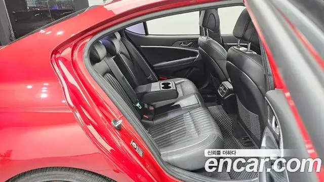 Genesis G70 2018 — ფოტო 18/20