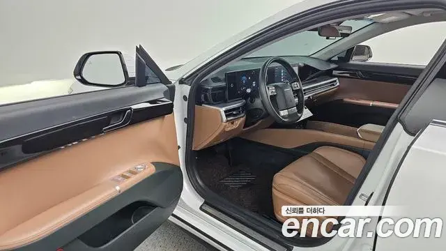 Hyundai Grandeur Hybrid 2024 — Photo 8/30