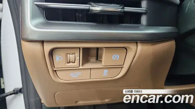 Hyundai Grandeur Hybrid 2024 — Photo 5/30