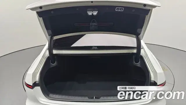Hyundai Grandeur Hybrid 2024 — Photo 6/30
