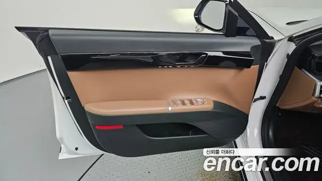 Hyundai Grandeur Hybrid 2024 — Photo 4/30