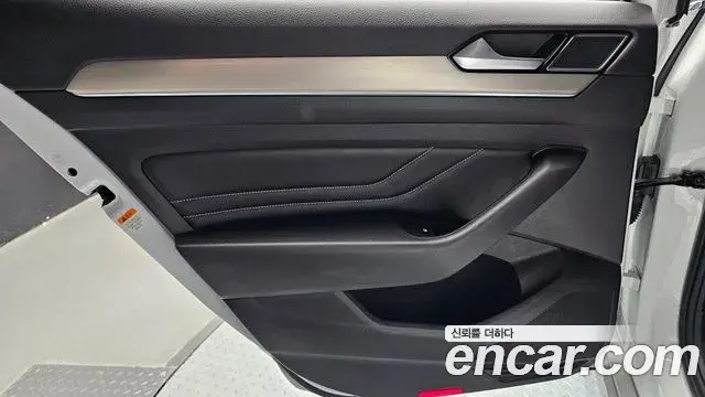 Volkswagen Passat GT 2022 — Şəkil 14/30