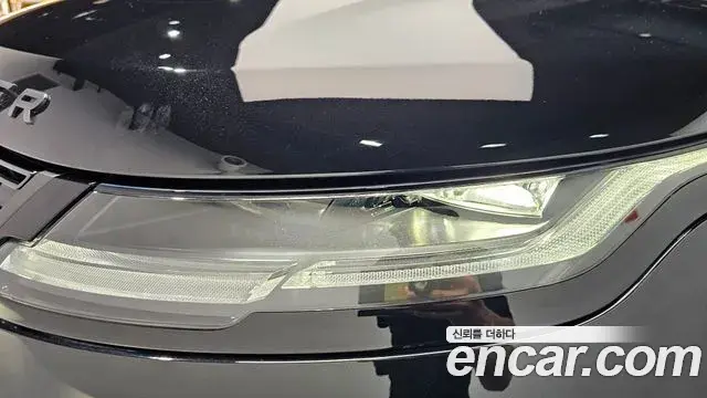 Land Rover Range Rover Evoque 2025 — ფოტო 9/31