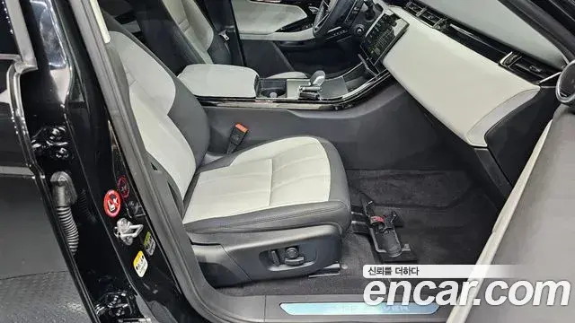 Land Rover Range Rover Evoque 2025 — ფოტო 25/31