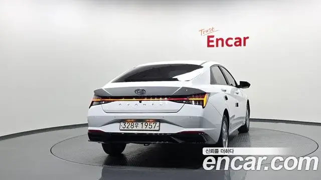 Hyundai The New Avante Hybrid 2021 — ფოტო 10/20
