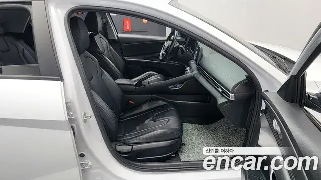 Hyundai The New Avante Hybrid 2021 — ფოტო 11/20