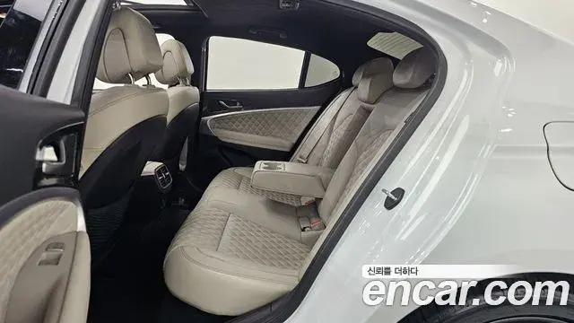Genesis G70 2021 — Şəkil 26/35
