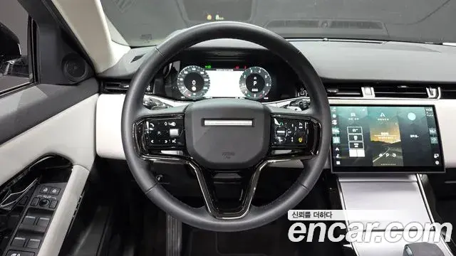 Land Rover Range Rover Evoque 2025 — Фото 12/20