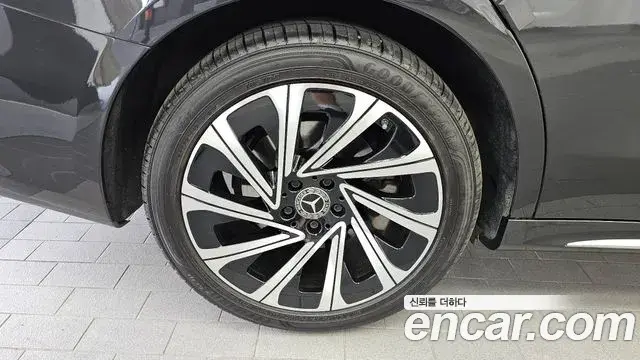 Mercedes-Benz E-Class 2024 — Şəkil 14/32