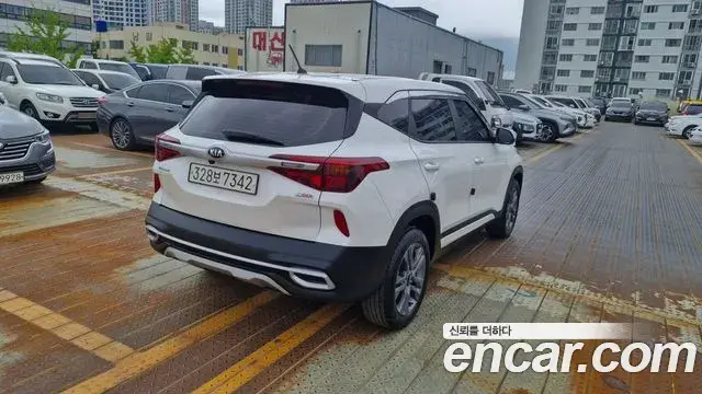 Kia Seltos 2020 — Şəkil 2/20