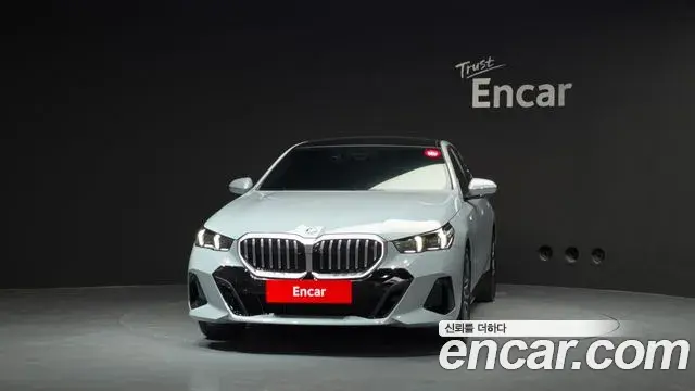 BMW 5 Series 2024 — Şəkil 8/34