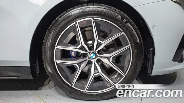 BMW 5 Series 2024 — Şəkil 2/34