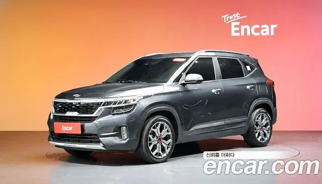 Kia Seltos 2021 — Фото 1/20