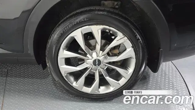 Kia Sorento 2022 — Şəkil 18/32