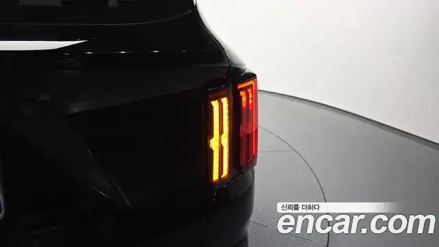Kia Sorento 2022 — Şəkil 10/32