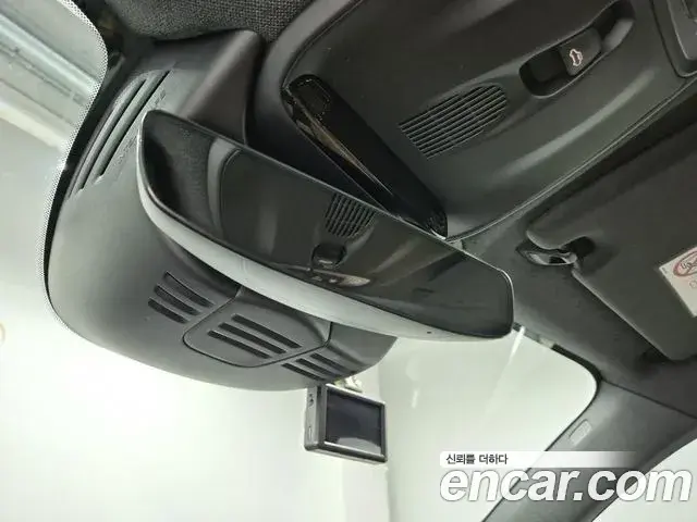 Volvo XC40 2020 — Фото 17/20