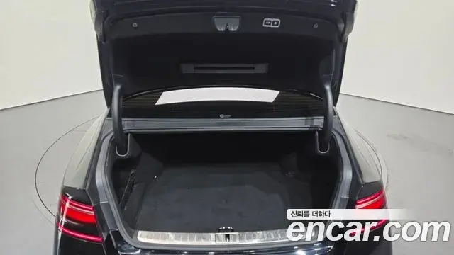 Genesis G90 2022 — Şəkil 23/34