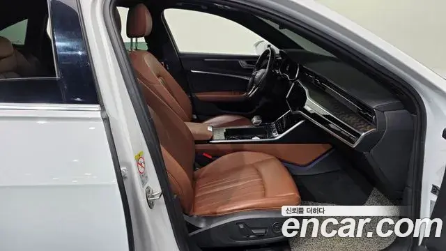 Audi A6 2021 — Şəkil 33/38