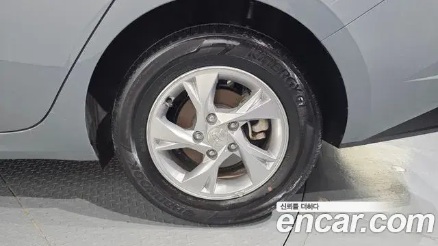 Hyundai The New Avante Hybrid 2021 — Şəkil 13/30
