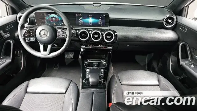 Mercedes-Benz A-Class 2020 — Photo 29/30