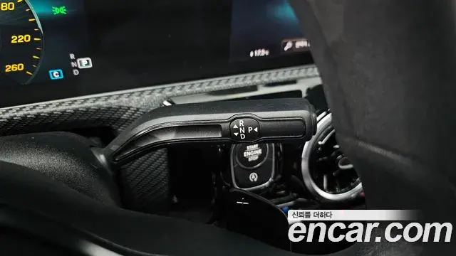 Mercedes-Benz A-Class 2020 — Photo 6/30