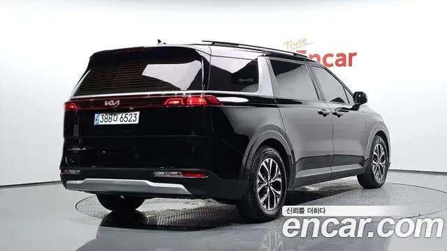 Kia Carnival 2021 — Фото 2/20