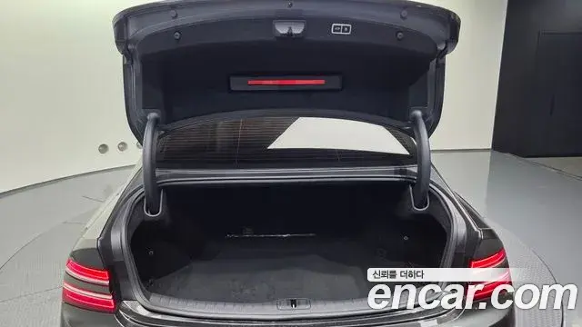 Genesis G80 2024 — ფოტო 15/20