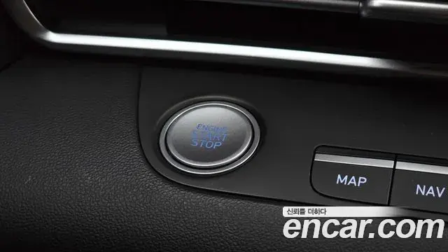 Hyundai The New Avante Hybrid 2021 — Photo 21/31